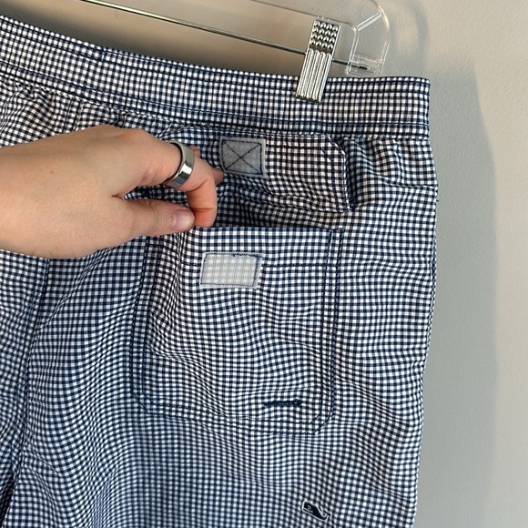 Vineyard Vines Whale Logo Blue and White Gingham Swim Trunks Size L - Picture 10 of 16